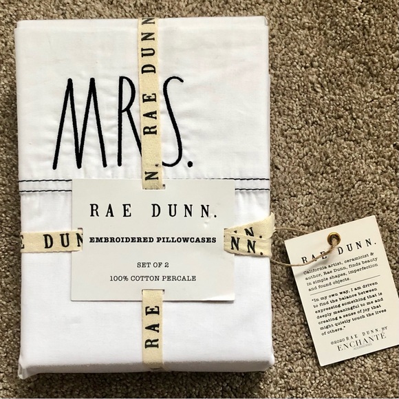 NWT Rae Dunn Mr. & Mrs. embroidered pillowcases set of 2 - 100% cotton percale - Picture 1 of 5